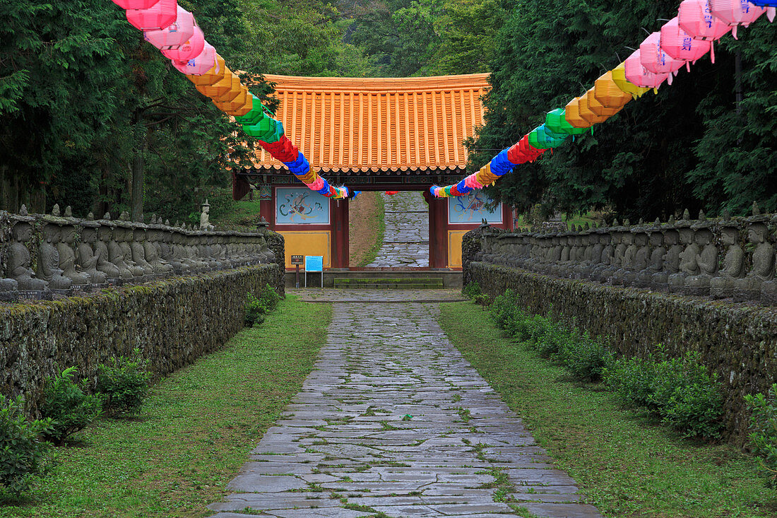 Gwaneumsa Temple, Jeju Island, South Korea, Asia