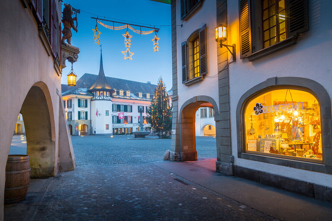 Christmas Tree in Rathausplatz, Thun, Jungfrau region, Bernese Oberland, Swiss Alps, Switzerland, Europe