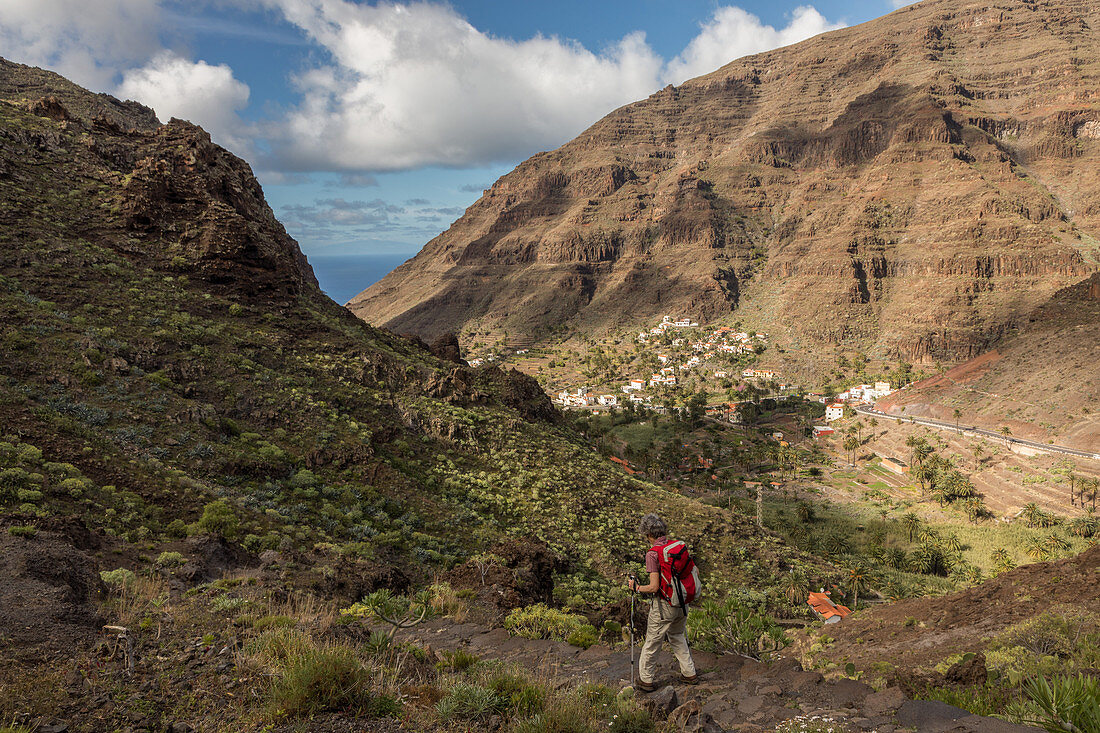 Wandern, Wanderweg in Berge über Valle Gran Rey, Wandern, La Gomera, Kanaren, Kanarische Inseln, Spanien