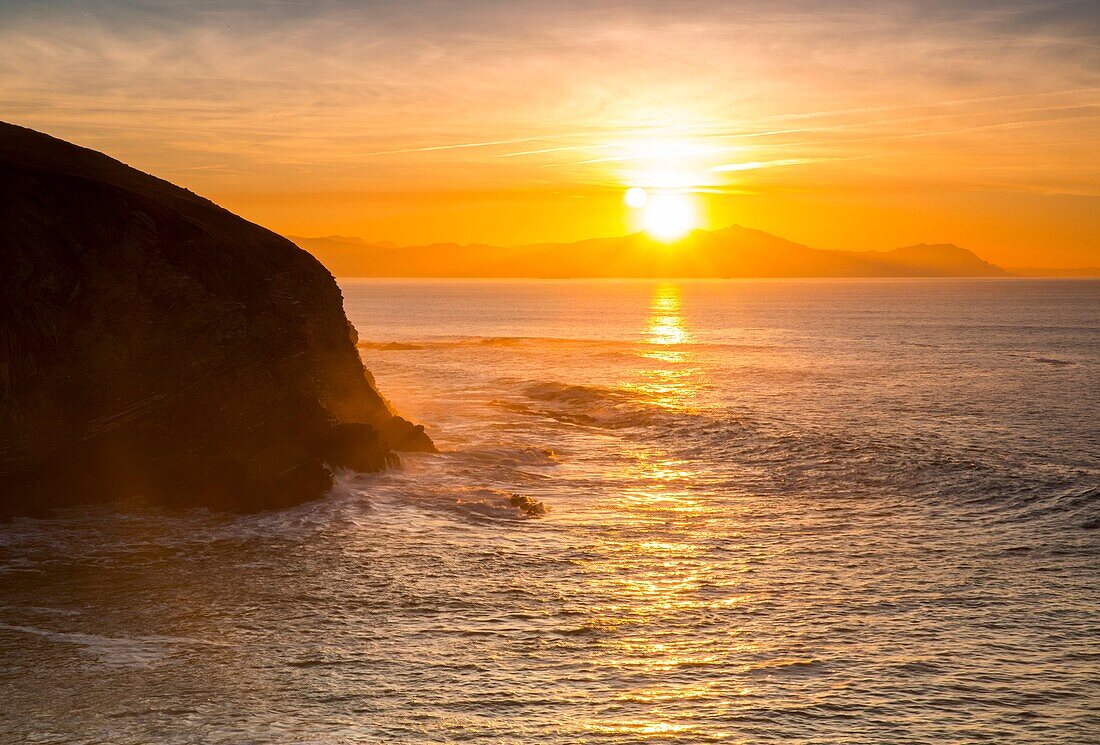 Acantilados de Barrika. Vizcaya. Pais Vasco. España. Europa.