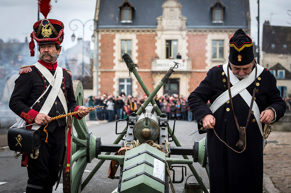 France, North-Central France, Nogent-sur-Seine, bicentenary of the French Campaign, Grognard soldiers shooting with a gun