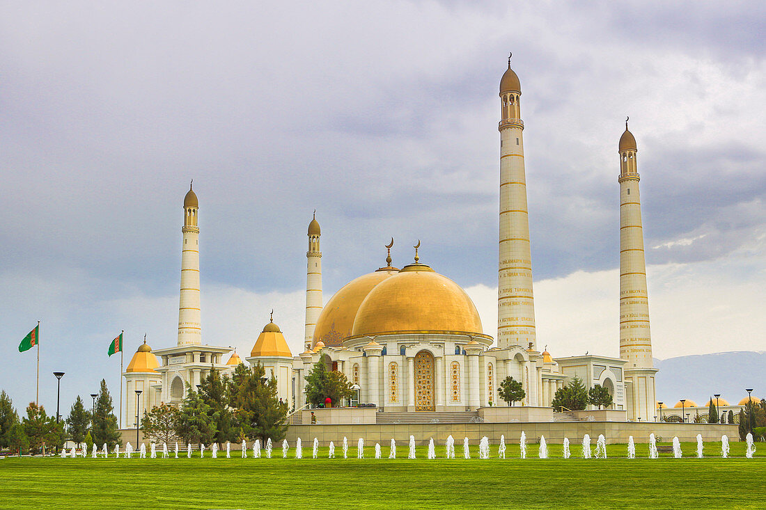 Turkmenistan, Ashgabat, Kiptshak Mosque and Mauseloum