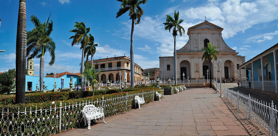 Caribbean, Cuba, Sancti Spiritus, Trinidad, Plaza Mayor, Iglesia Parroquial de la Santisima Trinidad