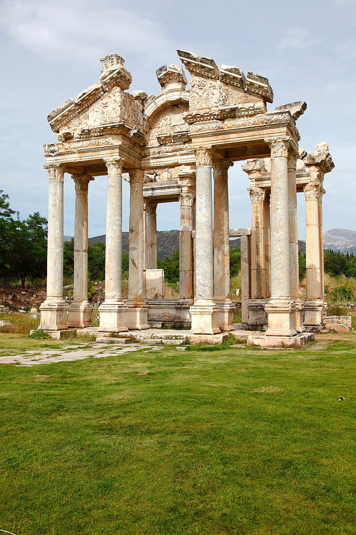 Turkey, province of Aydin (area of Denizli), Geyre, archaeological site of Aphrodisias, the tetrapylon or tetrapyle