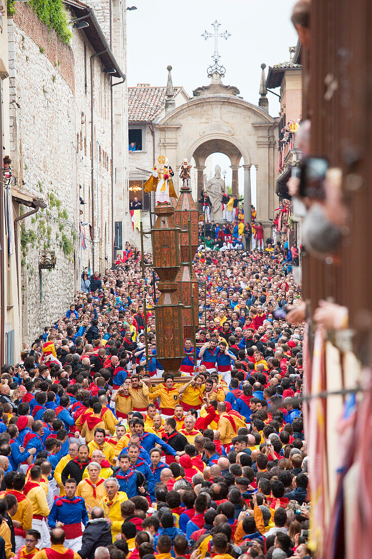 Europe, Italy, Umbria, Perugia district, Gubbio, The crowd and the Race of the Candles