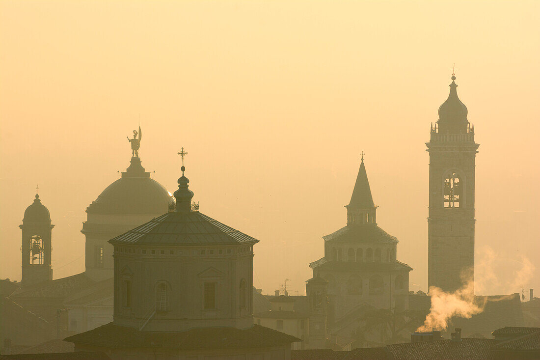 Bergamo monument at dawn, Bergamo province, Lombardy, Italy