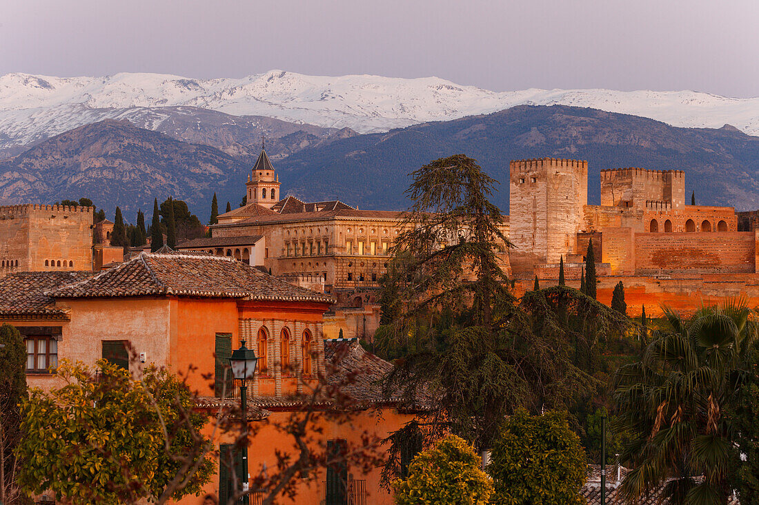 Alhambra, palace and fortress with moorish architecture, UNESCO World Heritage, Sierra Nevada with snow, Granada, Andalucia, Spain, Europe