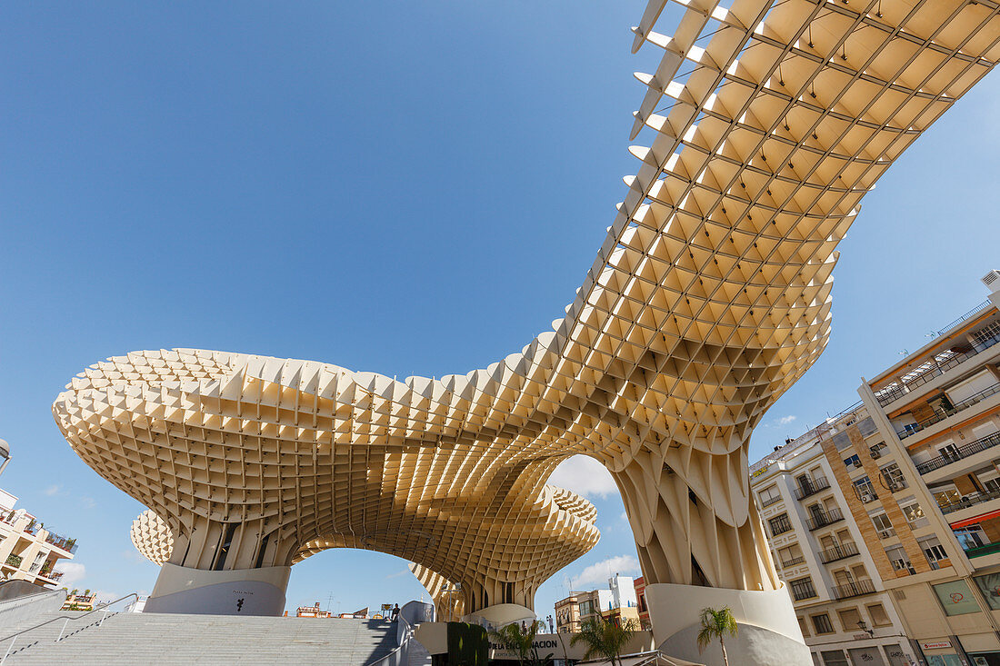 Metropol Parasol, viewing platform, Plaza de la Encarnacion, modern architecture, architect Juergen Mayer Hermann, view to the old town with the cathedral, Seville, Andalucia, Spain, Europe