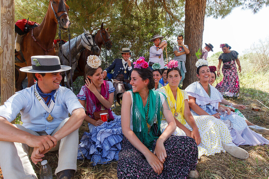 rastende Pilger, El Rocio, Wallfahrt nach El Rocio, Fest, Pfingsten, Provinz Huelva, Provinz Sevilla, Andalusien, Spanien, Europa