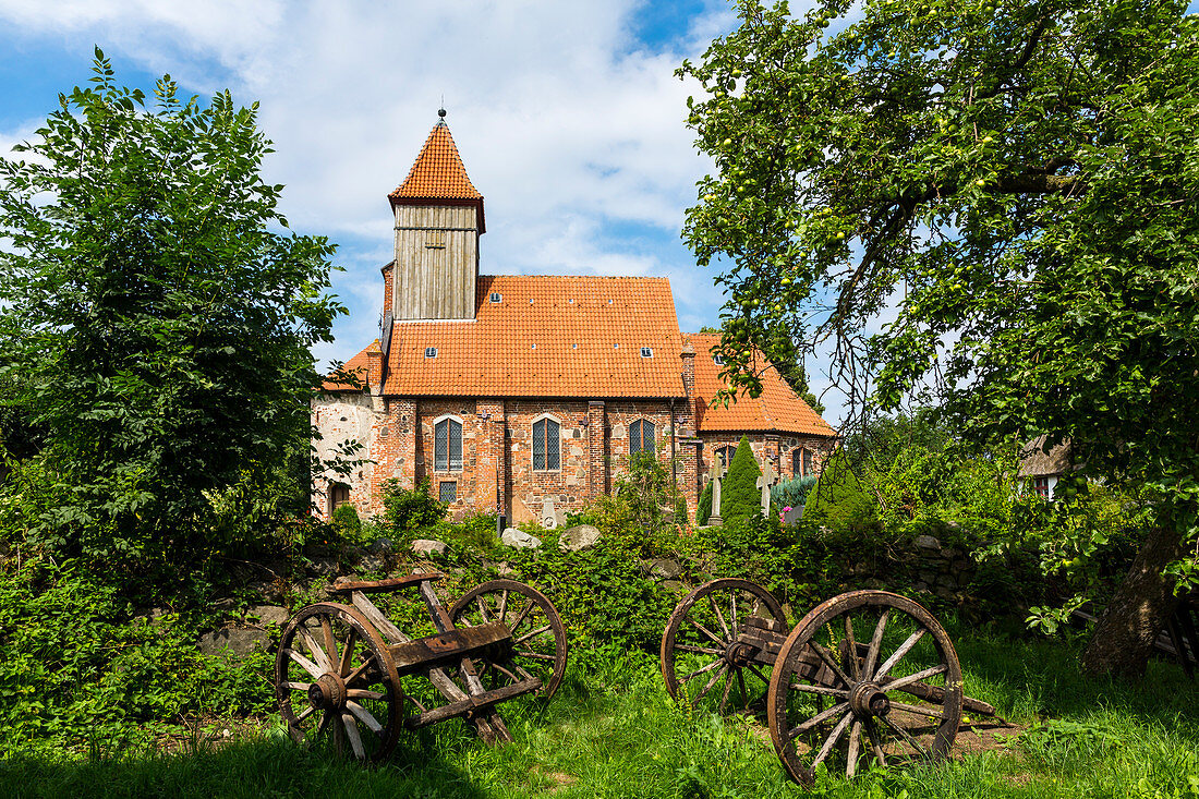 Dorfkirche, Middelhagen, Insel Rügen, Mecklenburg-Vorpommern, Ostsee, Deutschland