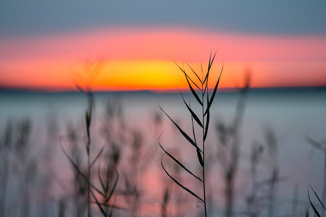 Sonnenaufgang, Sonnenuntergang an der Ostsee, Wolkenstimmung, Deutschland