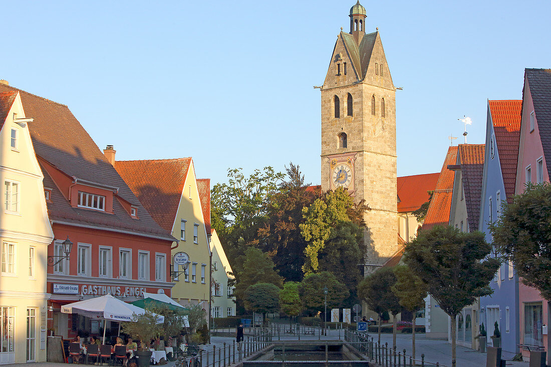 Hirschgasse and Frauenkirche, Memmingen, Schwaben, Bayern, Deutschland