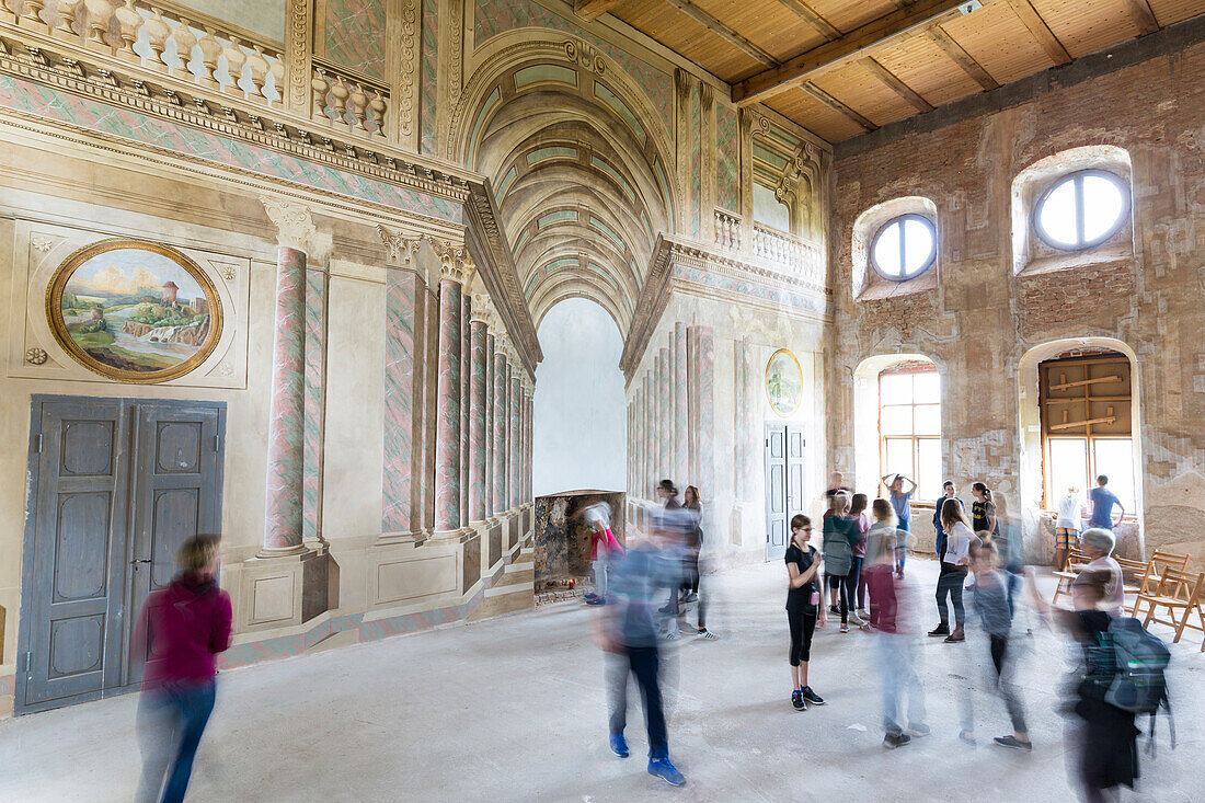 Herrenhaus Rossewitz, erstes Barockbauwerk in Mecklenburg, illusionistische Wandmalerei im Festsaal, Mecklenburgische Seenplatte, Mecklenburgische Seen, Laage Ortsteil Liessow, Mecklenburg-Vorpommern, Deutschland, Europa