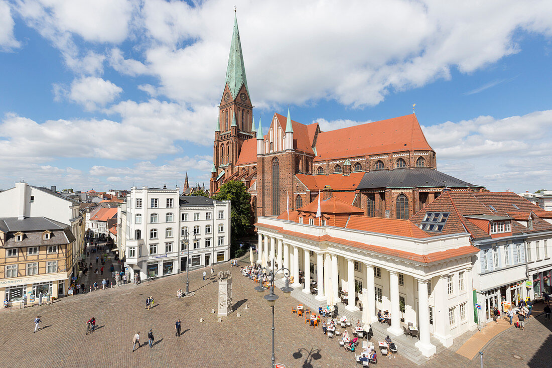 Altstadt, Marktplatz und Schweriner Dom,  Schwerin, Mecklenburgische Seen, Mecklenburgisches Seenland, Mecklenburg-Vorpommern, Deutschland, Europa