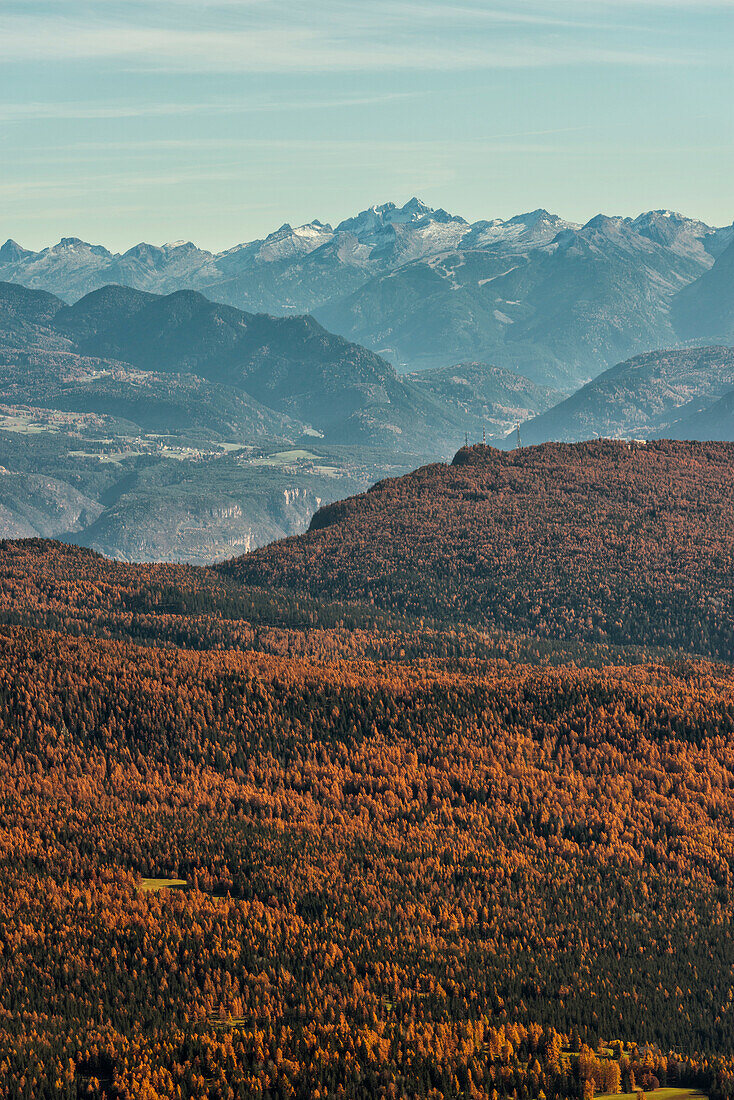 Italien, Trentino Südtirol, Penegal Bergblick von Luco Peak