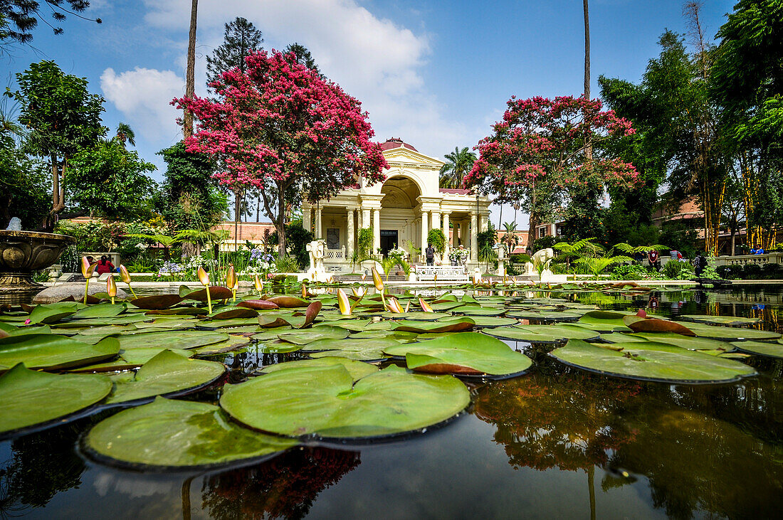 The english garden, Kathmandu, Nepal, Asia