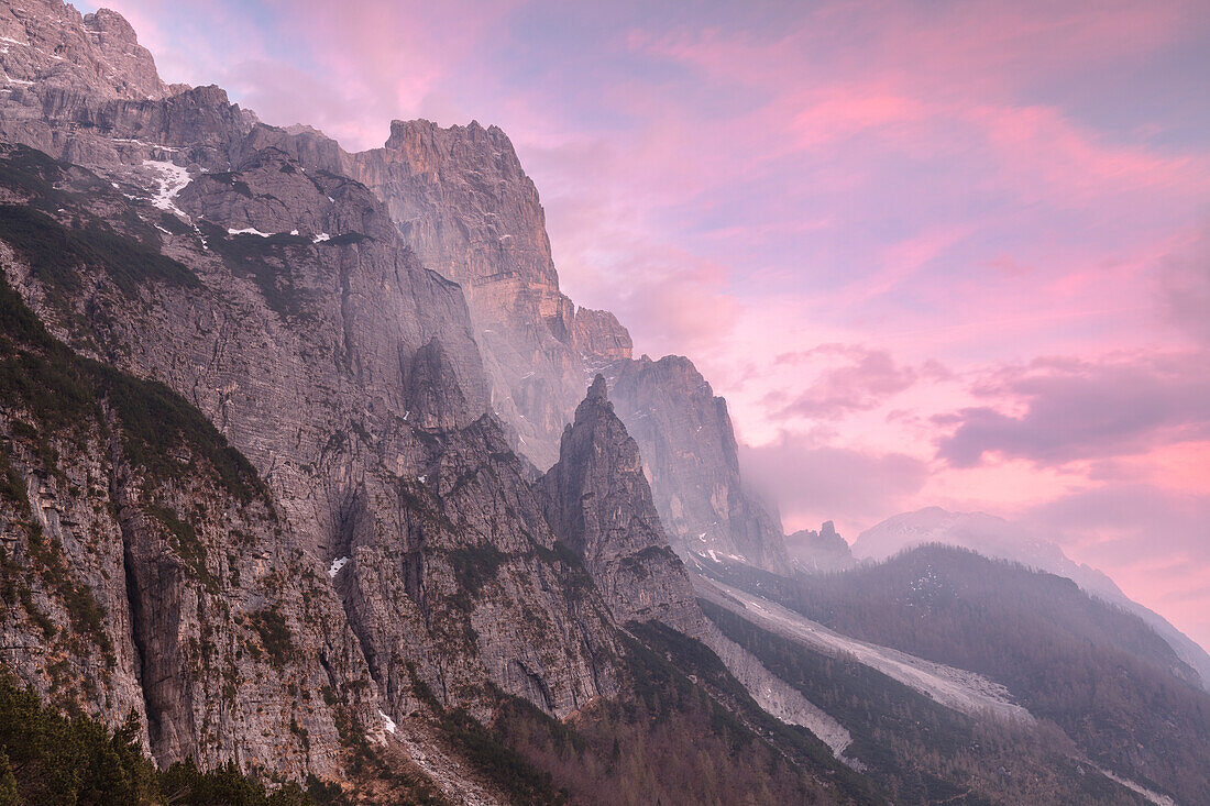 Europa, Italien, Venetien, Belluno, Agordino, Berglandschaft im Corpassa-Tal, Dolomiten