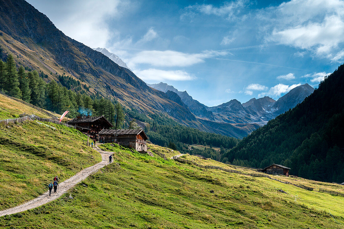 Senales, Schnalstal, Provinz Bozen, Südtirol, Italien, Die Hütte des Mitterkasers im Pfossen-Tal