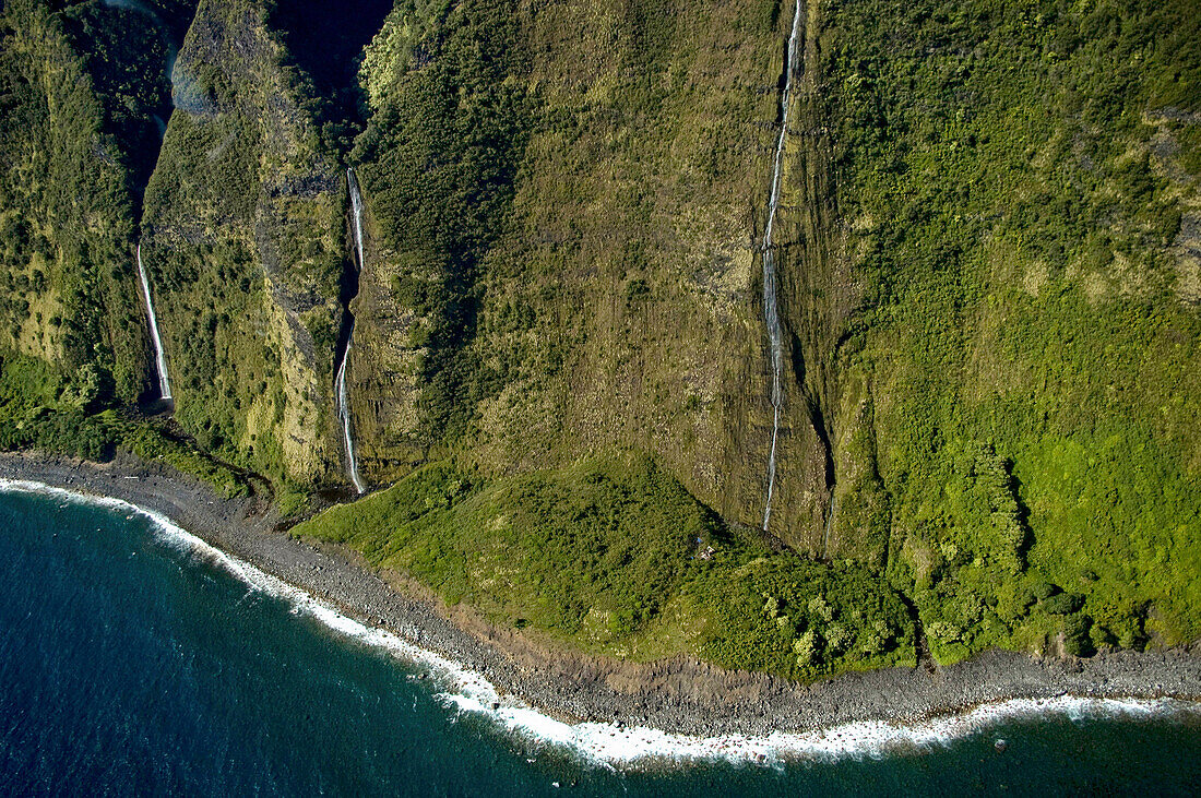 The Northern Hamakua Coastline Of The Big Island Of Hawaii Offers Dramatic Views Of High Cliffs And Waterfalls