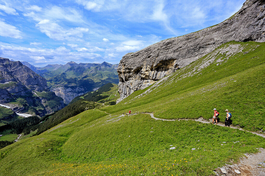 Hikers at Kleine Scheidegg, Grindelwald, Bernese Oberland, Switzerland, Europe