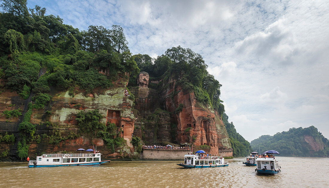 Leshan Giant Buddha, UNESCO World Heritage Site, Leshan, Sichuan Province, China, Asia