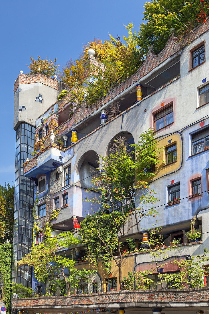 Hundertwasserhaus von Friedensreich Hundertwasser und Josef Krawina in Wien, Ostösterreich, Österreich, Europa