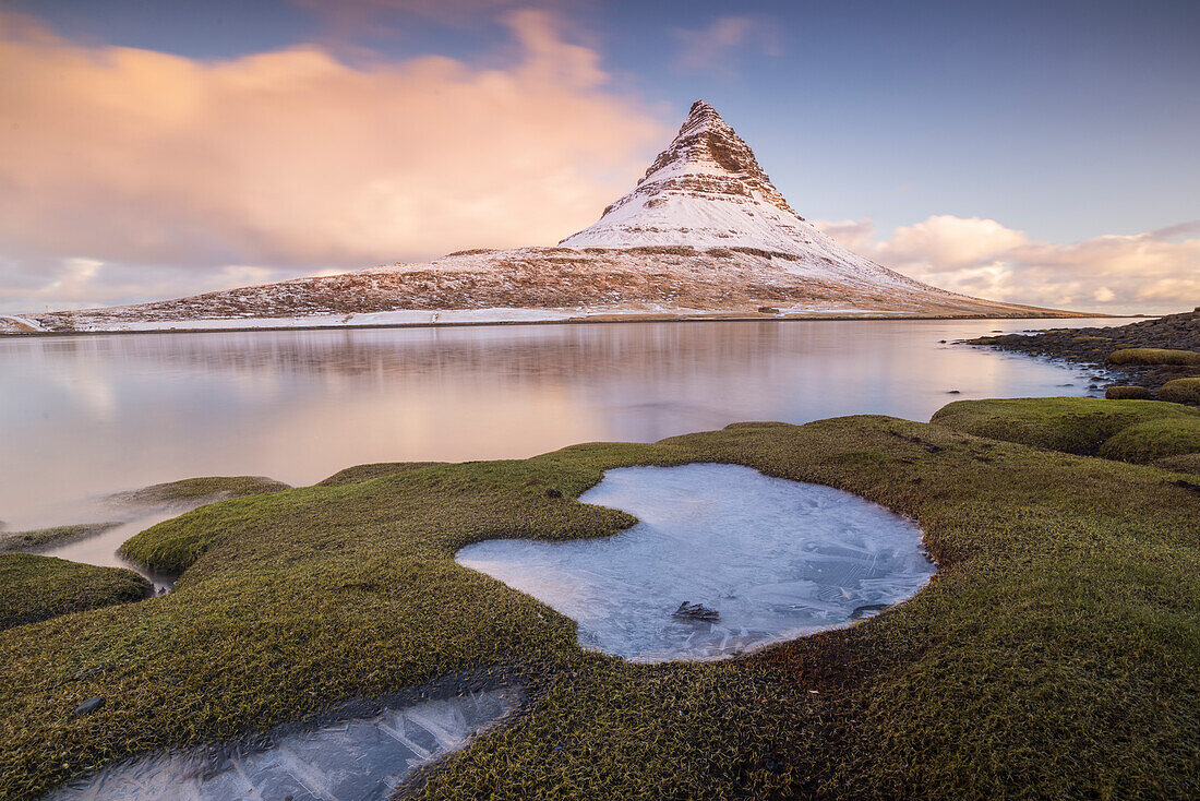 Sunrise at Kirkjufell Mountain, Snaefellsnes Peninsula, Iceland, Polar Regions