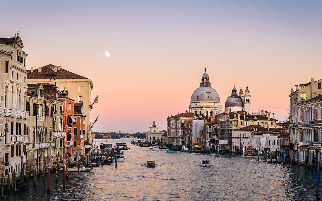 Grand Canal bei Sonnenuntergang, Venedig, UNESCO Weltkulturerbe, Venetien, Italien, Europa