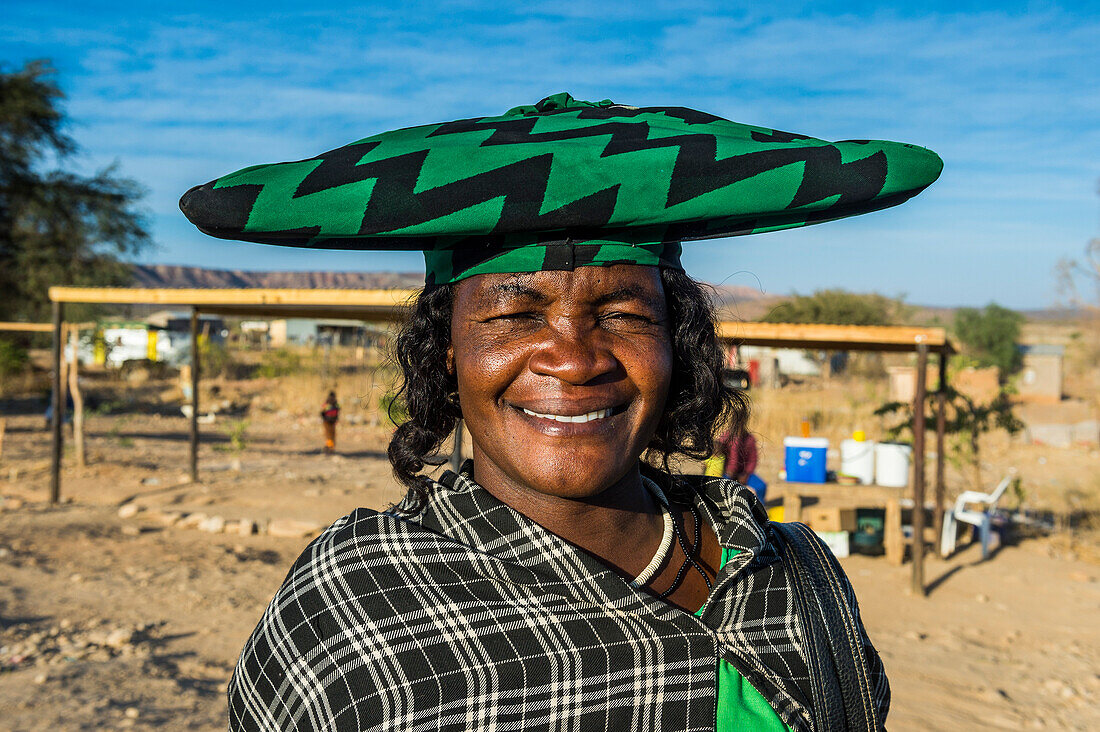 Herero woman, Ovapu, Kaokoland, Namibia, Africa