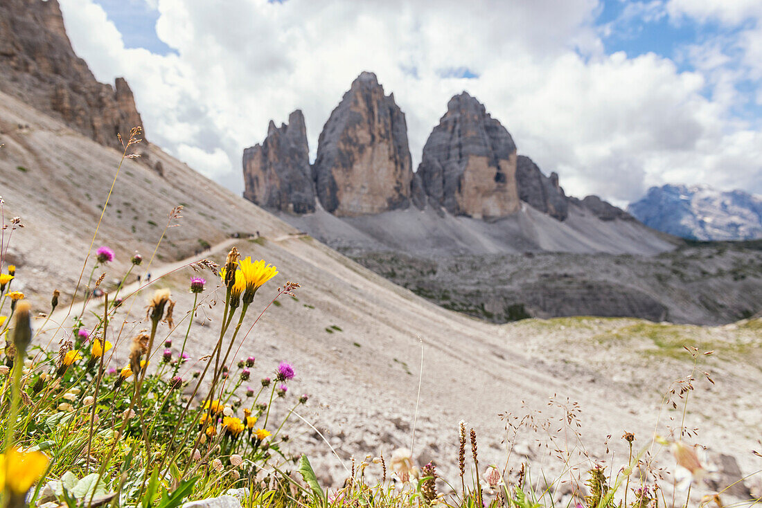 Europa, Italien, Dolomiten, Tre Cime di Lavaredo, die ikonische Form der Dolomiten