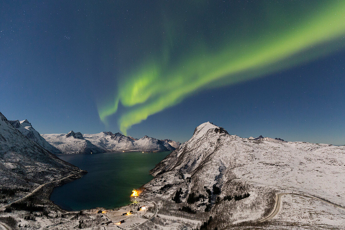 Northern lights at Mefjordbotn, Berg, Senja, Norway, Europe