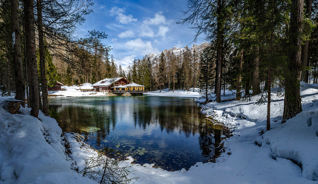 Ghedina lake, Cortina d'Ampezzo, Dolomiti, Dolomites, Veneto, Italy, Refuge at Ghedina lake