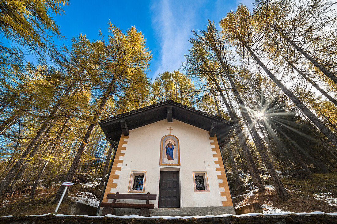 Die Kapelle von Trinita ', Chamois, Valtournenche, Provinz Aosta, Aostatal, Italien, Europa