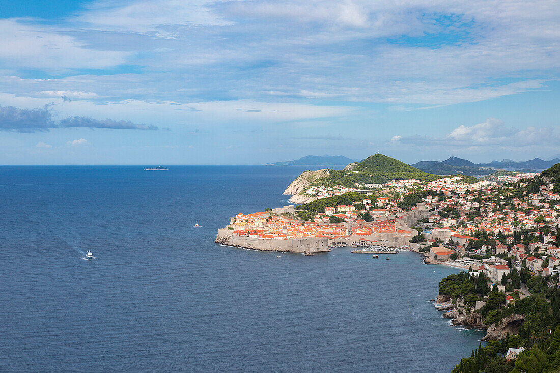 Ein Strand in der Nähe von Dubrovnik, Dubrovnik, Kreis Dubrovnik-Neretva, Dalmatien, Kroatien, Europa