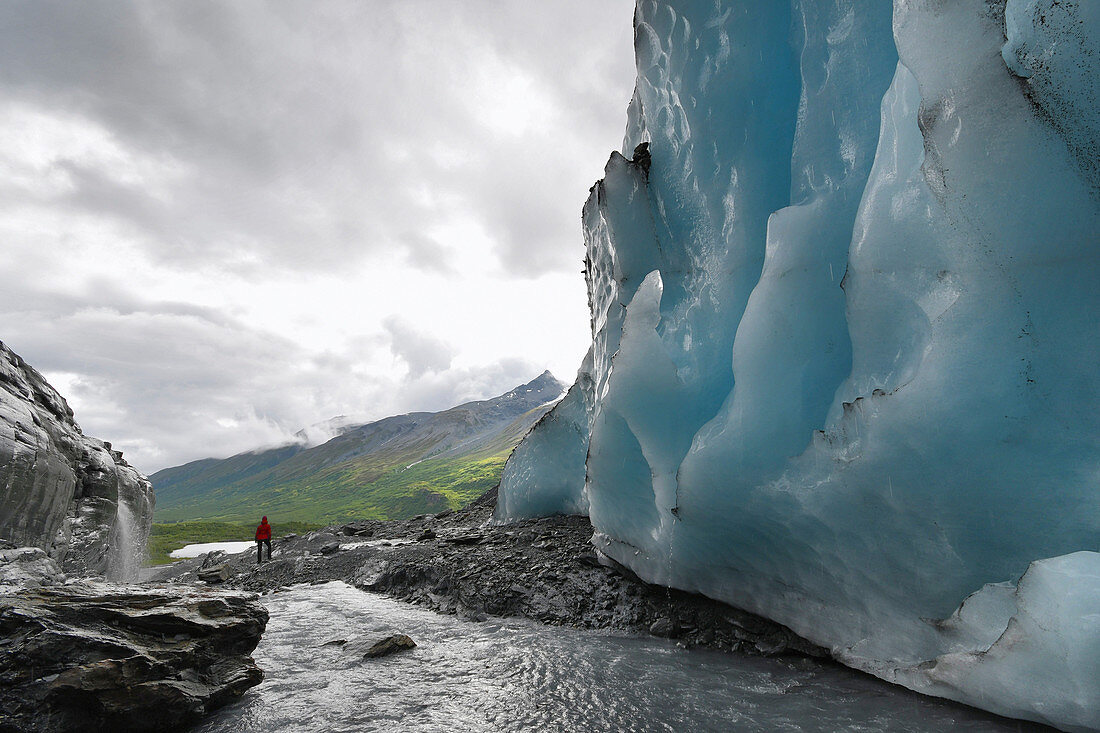 Ice wall of Worthington glacier, Alaska, USA