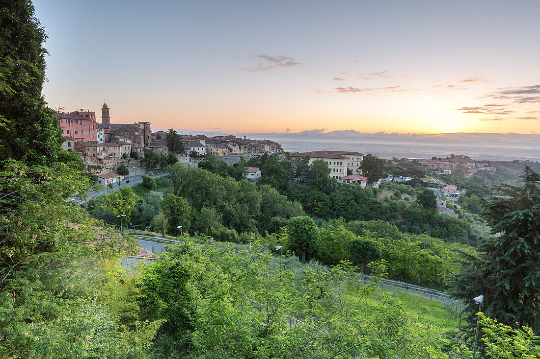 Italien, Toskana, das Dorf Montepulciano auf den Hügeln Toskana, Provence von Siena