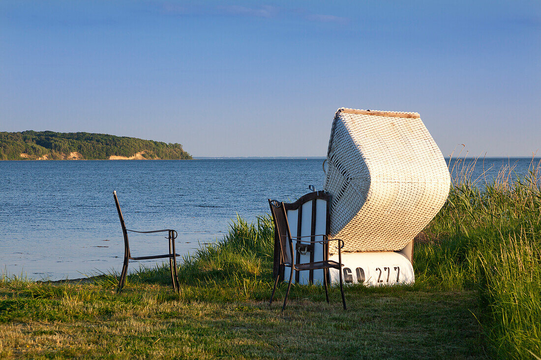 Blick über die Hagensche Wiek zur Halbinsel Mönchgut, Rügen, Ostsee, Mecklenburg-Vorpommern, Deutschland