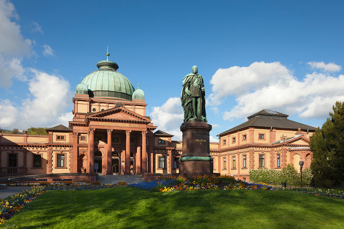 Statue of Emperor Wilhelm I, Kaiser Wilhelms Bad, Kurpark, Bad Homburg, Hesse, Germany