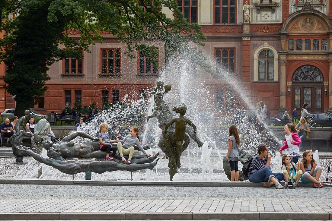 Fountain of joie de vivre by Jo Jastram, Hansestadt Rostock, Mecklenburg Vorpommern