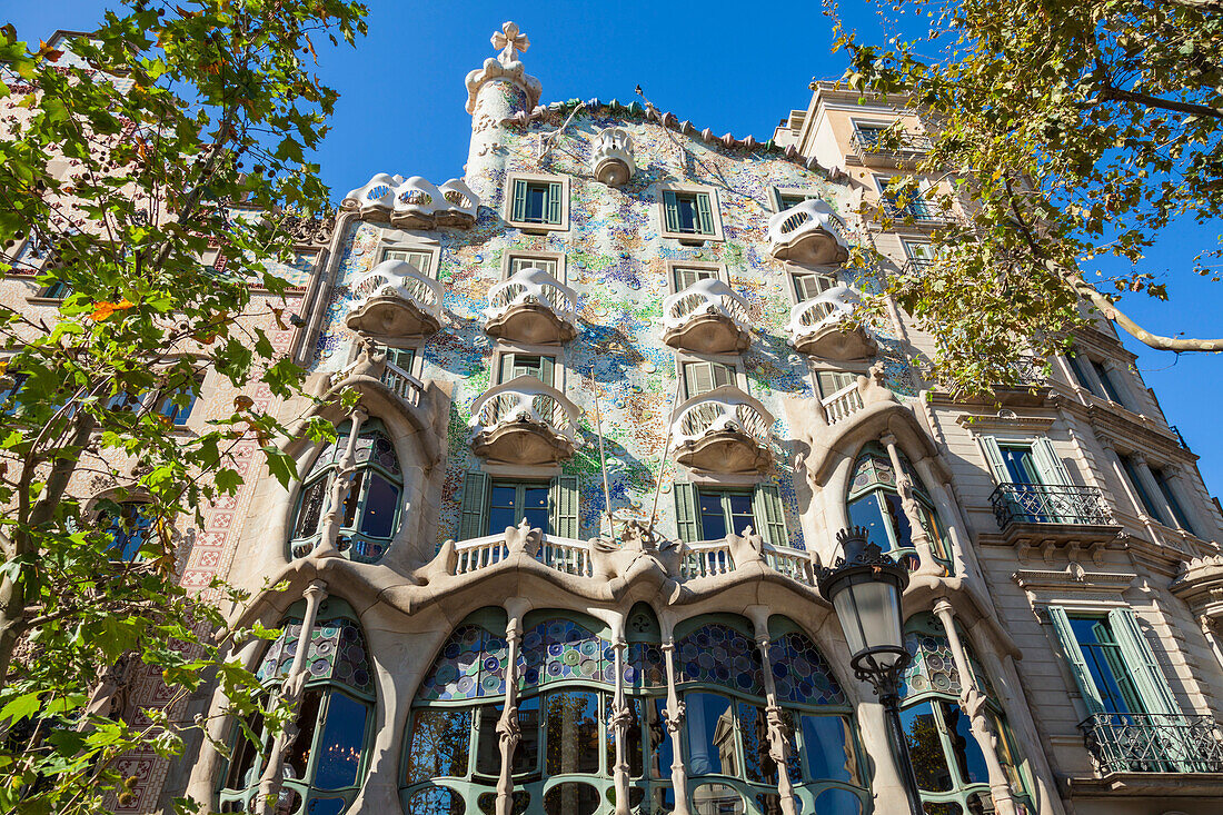 Casa Batllo, a modernist building by Antoni Gaudi, UNESCO World Heritage Site, on Passeig de Gracia, Barcelona, Catalonia (Catalunya), Spain, Europe