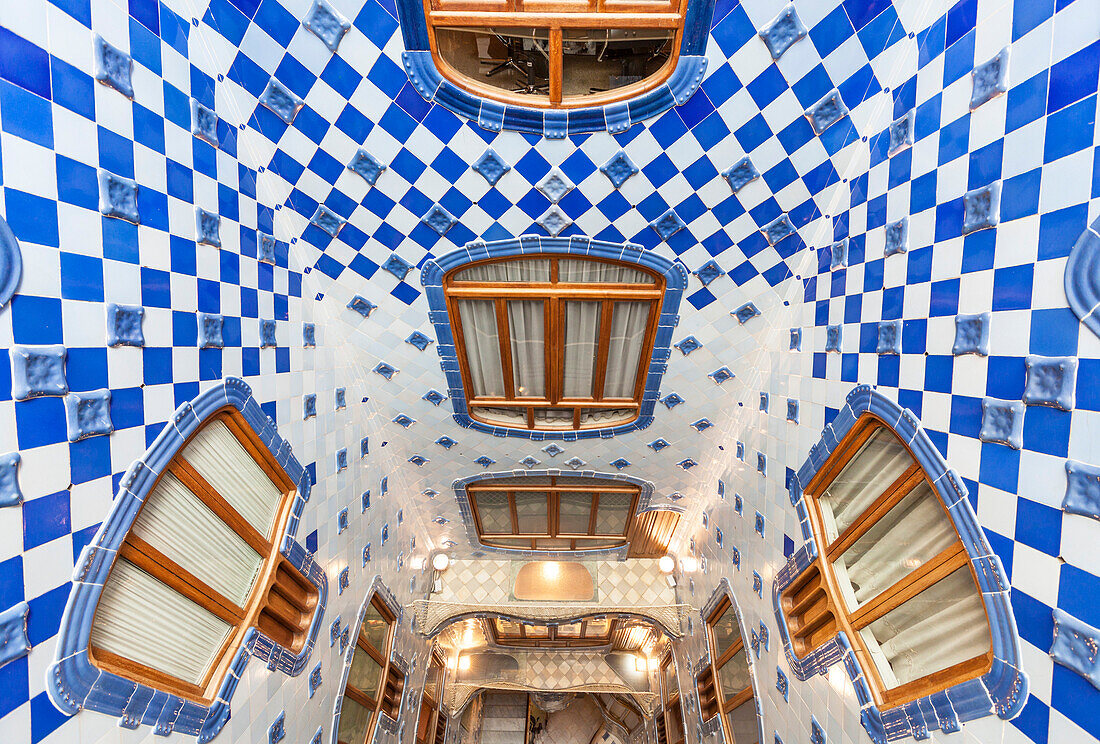 Inside atrium of Casa Batllo, a modernist building by Antoni Gaudi, UNESCO World Heritage Site, Passeig de Gracia, Barcelona, Catalonia (Catalunya), Spain, Europe