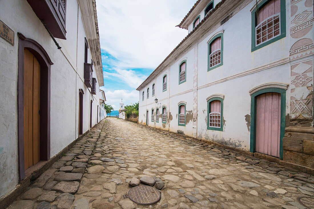 Cobble Stein Straße in Paraty an der Costa Verde