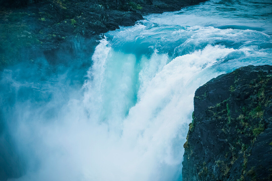'Big Falls (Salto Grande) im Nationalpark Torres del Paine, Chilenischer Patagonien; Torres del Paine, Magallanes, Chile'