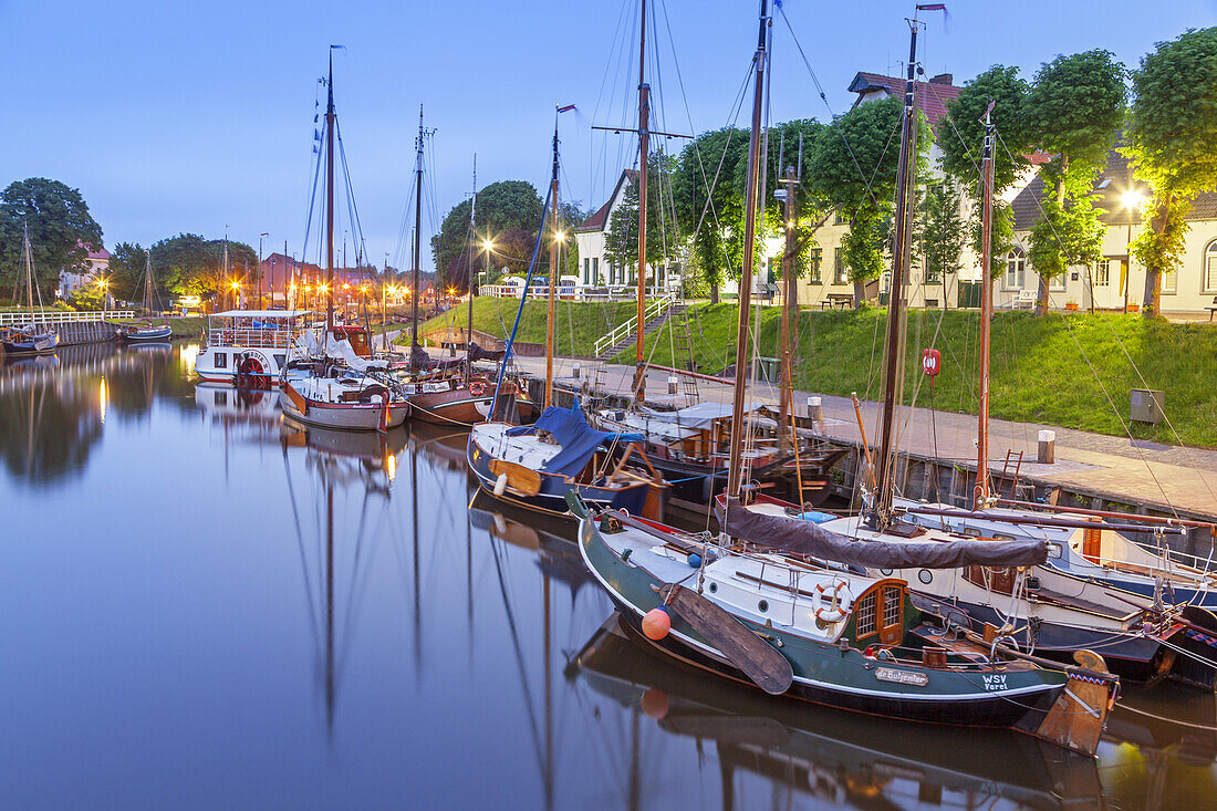 Sailing boats on the river Harle in Carolinensiel, East Frisia, Friesland, Lower Saxony, Northern Germany, Germany, Europe