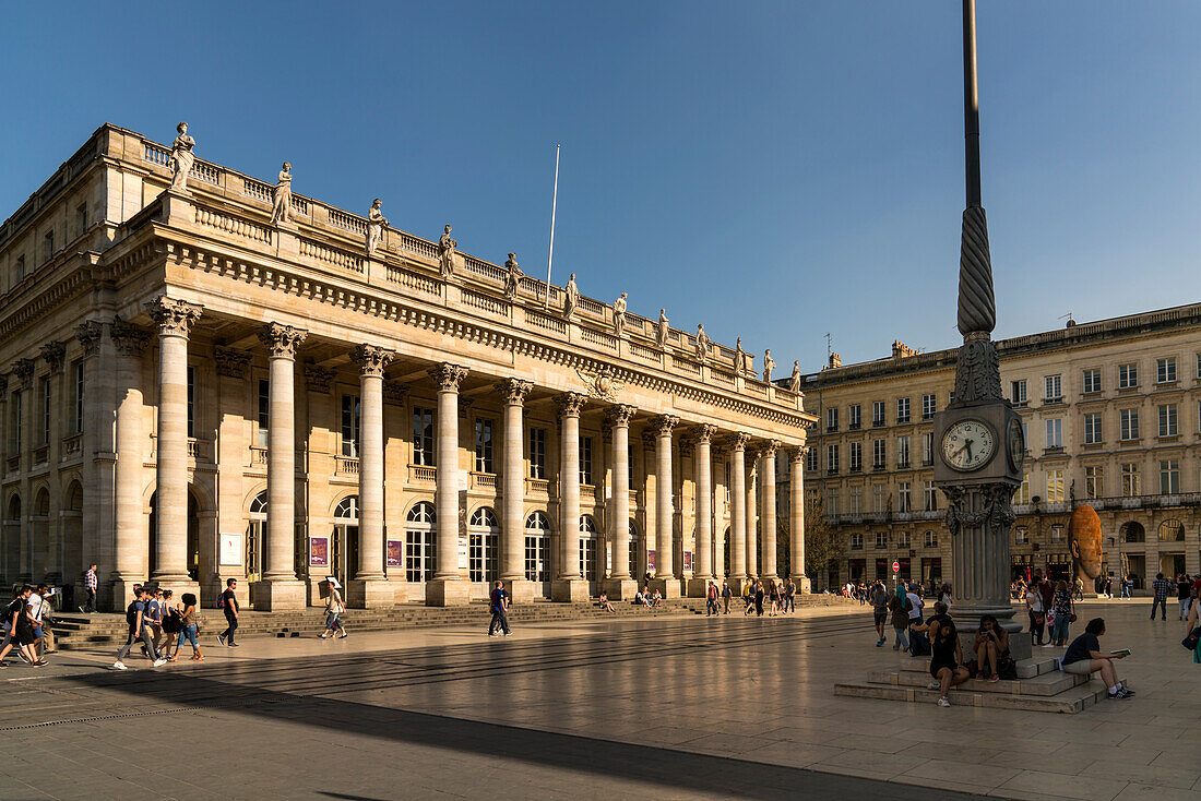 Place de la Comédie mit dem Opernhaus (Opéra National de Bordeaux - Grand-Théâtre), Bordeaux, Gironde, Nouvelle-Aquitaine, Frankreich, Europa