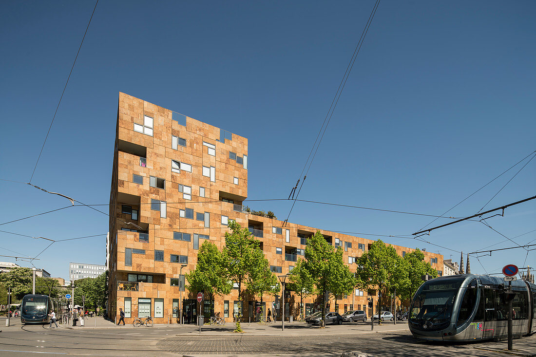 Moderne Architektur eines Gebäude der Randstad Group am Cours Maréchal Juin, Bordeaux, Gironde, Nouvelle-Aquitaine, Frankreich, Europa