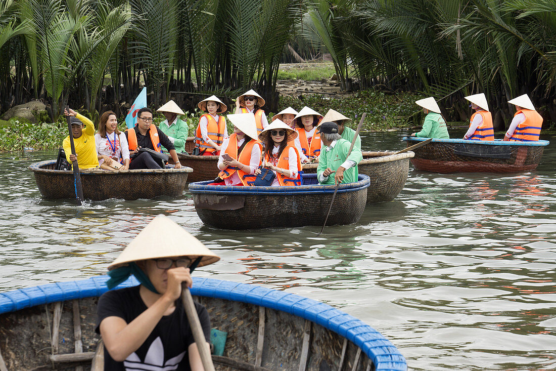 Tourists, Boattrip, Bambooboats, Mangroves, Hoi An, Vietnam