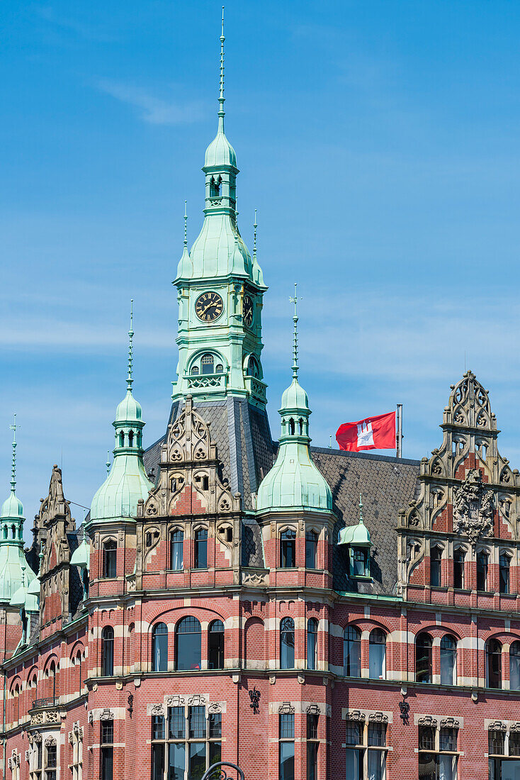 Ein Bürogebäude in der historischen Speicherstadt, das von der HHLA Hamburger Hafen und Logistik AG genutzt wird, Hamburg, Deutschland