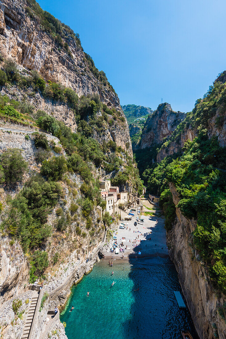 Die berühmte Sehenswürdigkeit, der Fjord, Furore, Amalfiküste, Kampanien, Italien