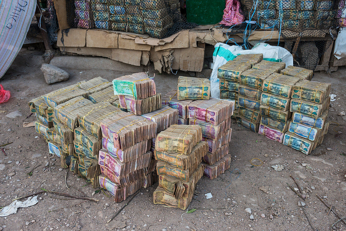 Huge piles of money, Hargeisa, Somaliland, Somalia, Africa